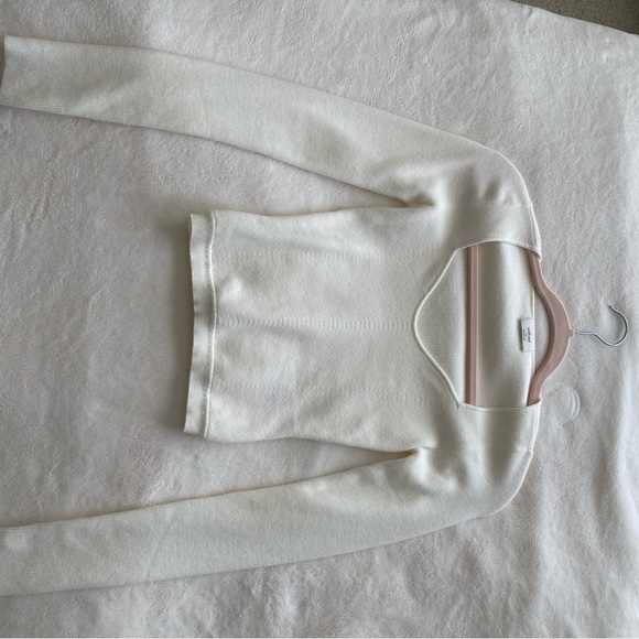 Aritzia Wilfred sweater cropped - Picture 1 of 3